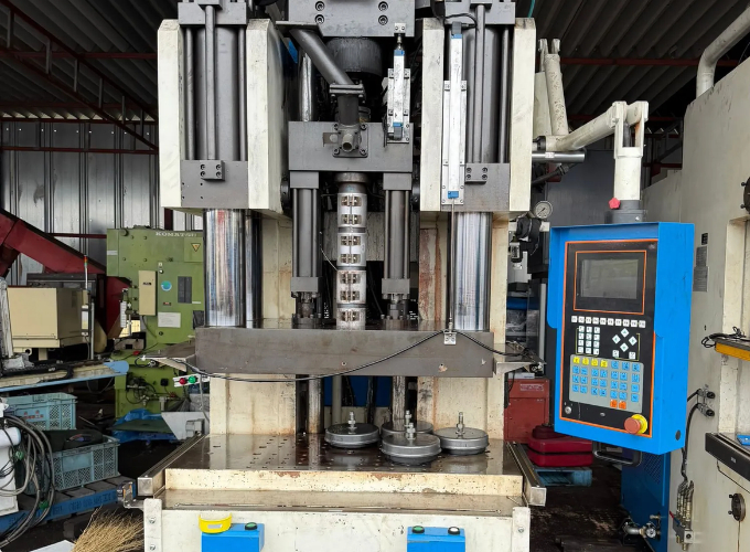 moulding machine